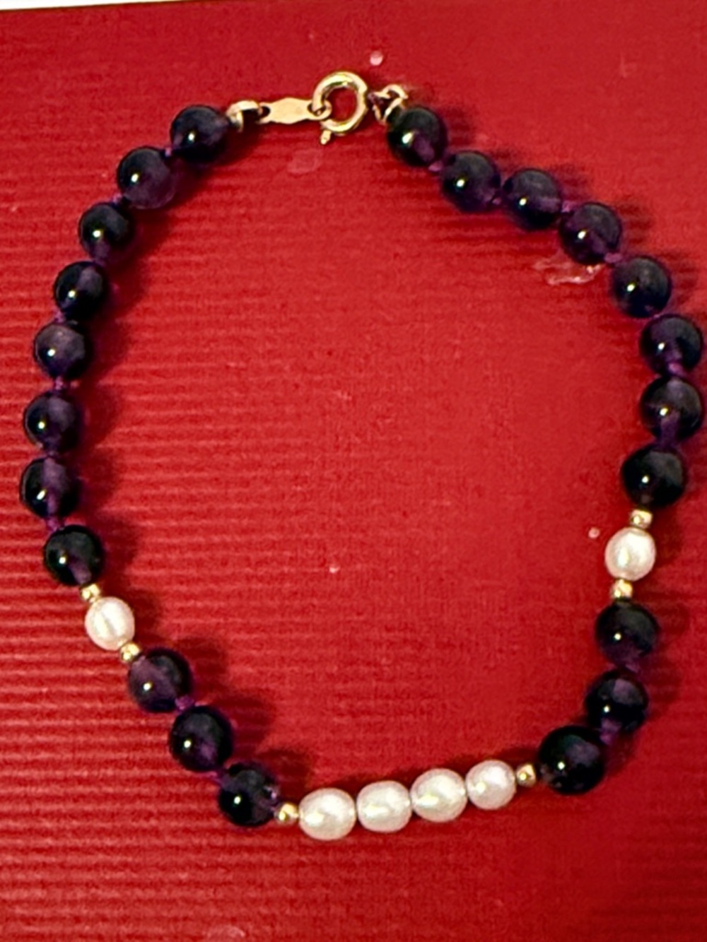 VINTAGE BRACELET FRESHWATER PEARL, AMETHYST AND GOLD FILLED BEADS AND CLASP 7”